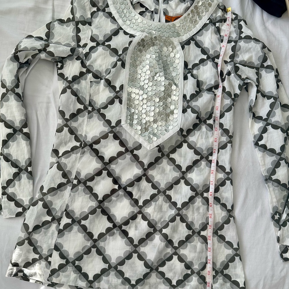 Tory Burch Long Graphic Tunic with Metallic Details size 4 - Picture 9 of 11